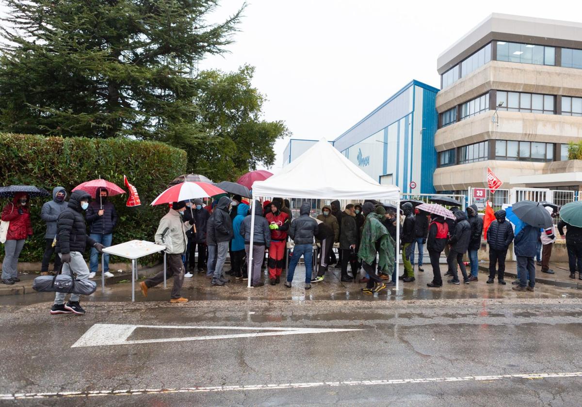 UGT llama a una concentración de protesta por la situación laboral en Masa