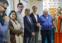 El presidente de La Rioja ha conocido con detalle los programas impulsados por esta entidad en su Centro de Solidaridad