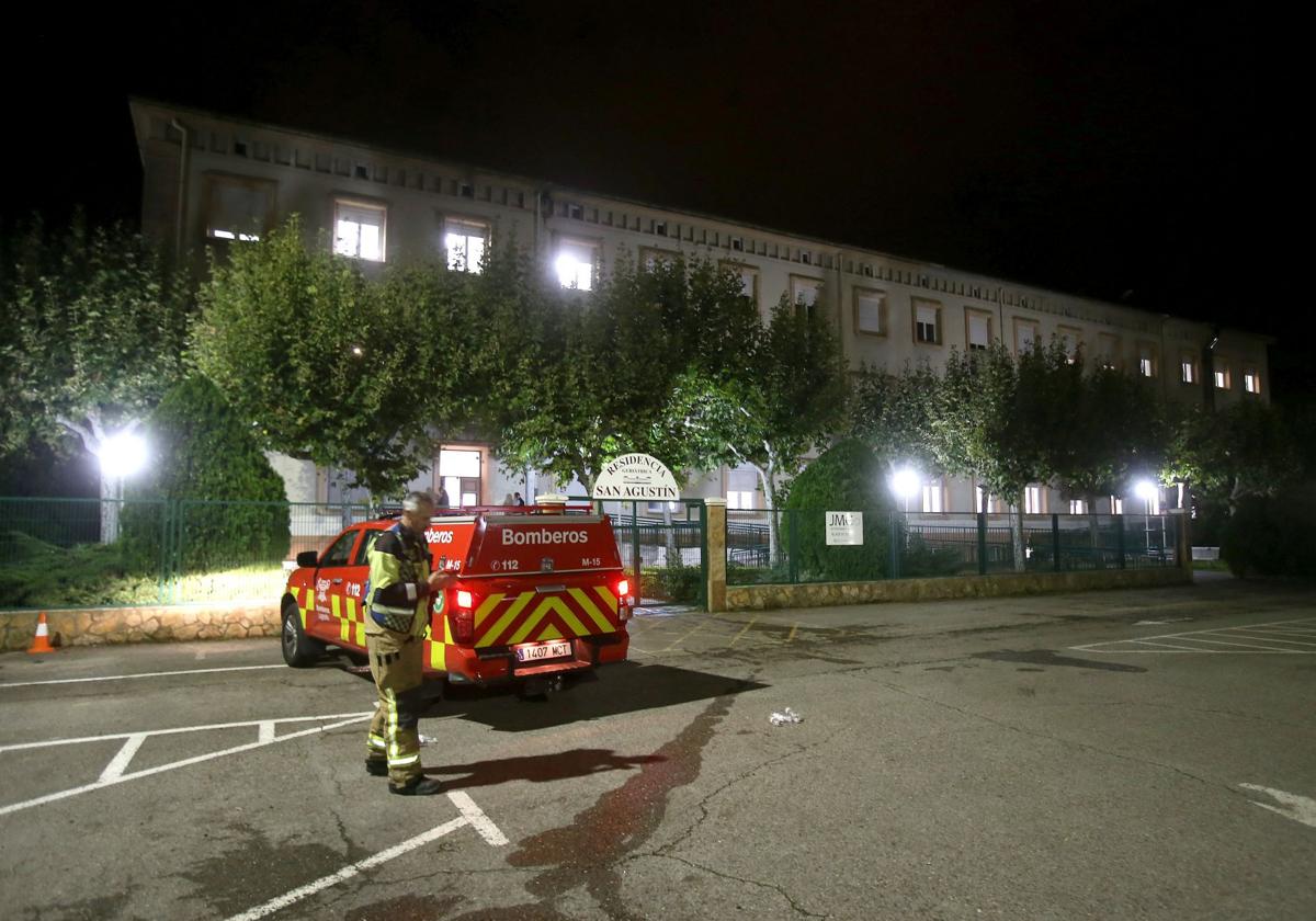 Los bomberos han intervenido durante alrededor de una hora.