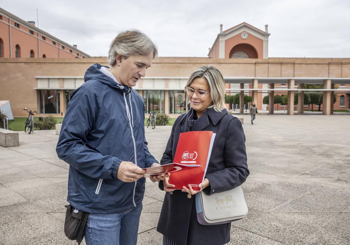 Fernando Domínguez y Carmen Fernández, del sindicato UGT.