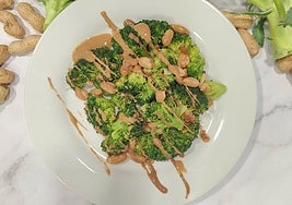 Brócoli a la plancha con ajo y cacahuetes