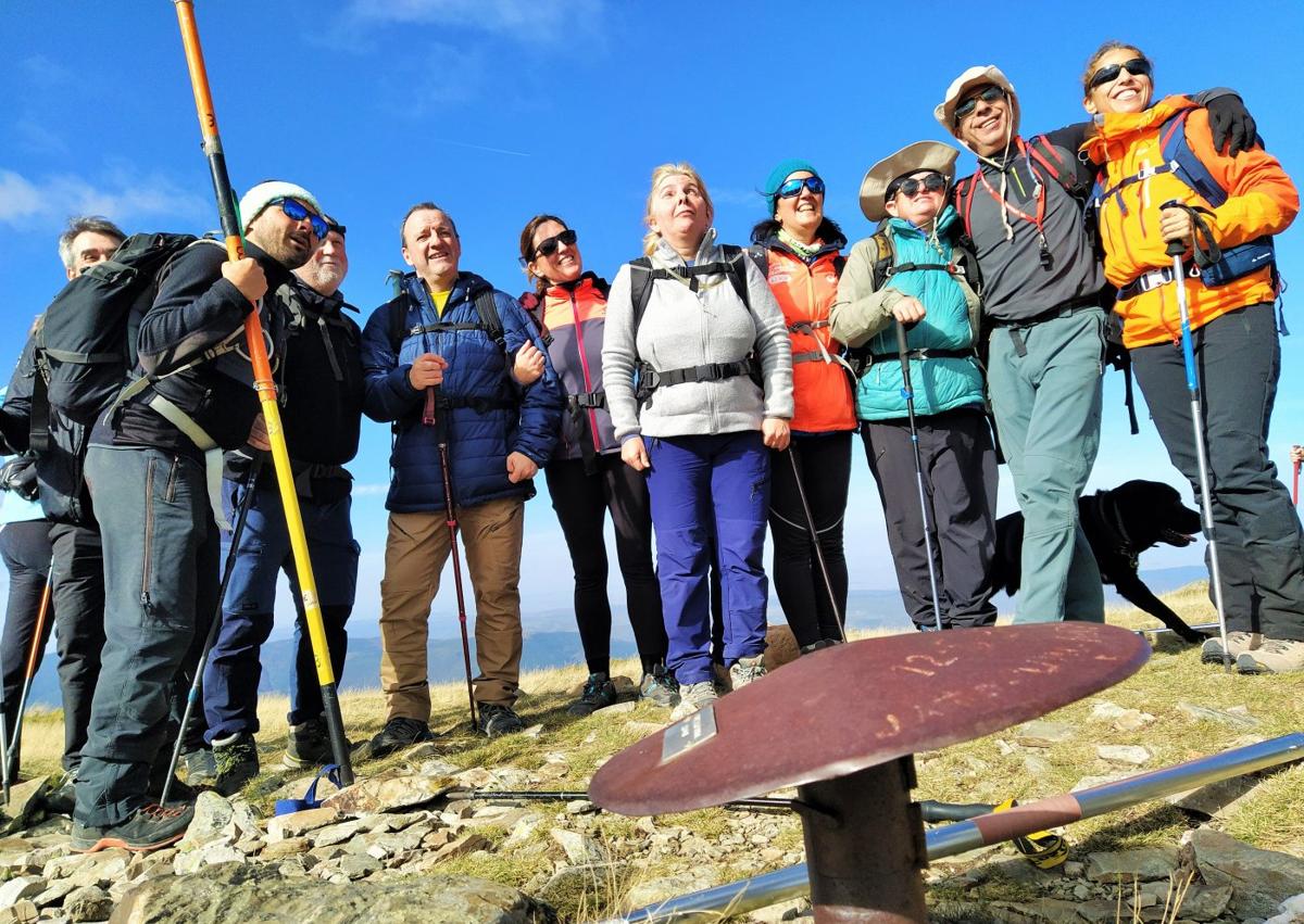 Imagen secundaria 1 - La montaña nos hará libres