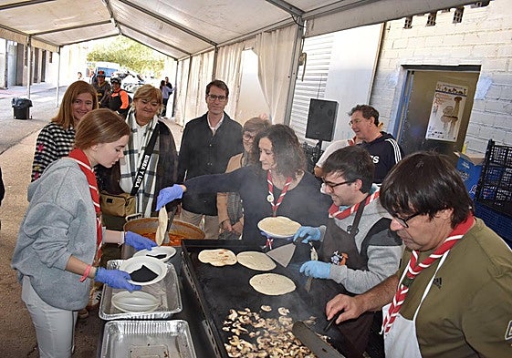 Los scouts cocinaron en Autol