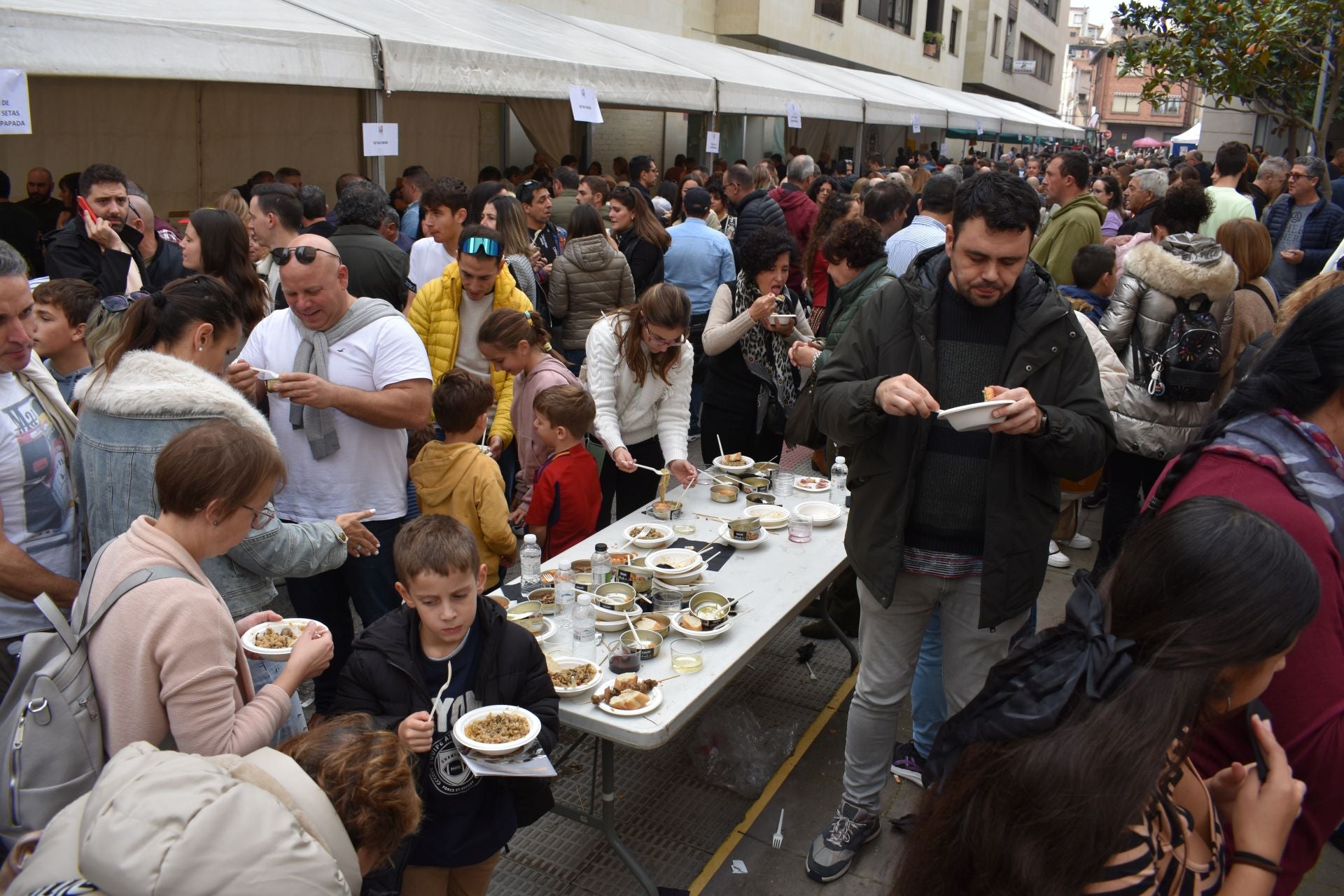 Éxito en las Jornadas del Champiñón y Seta de Autol