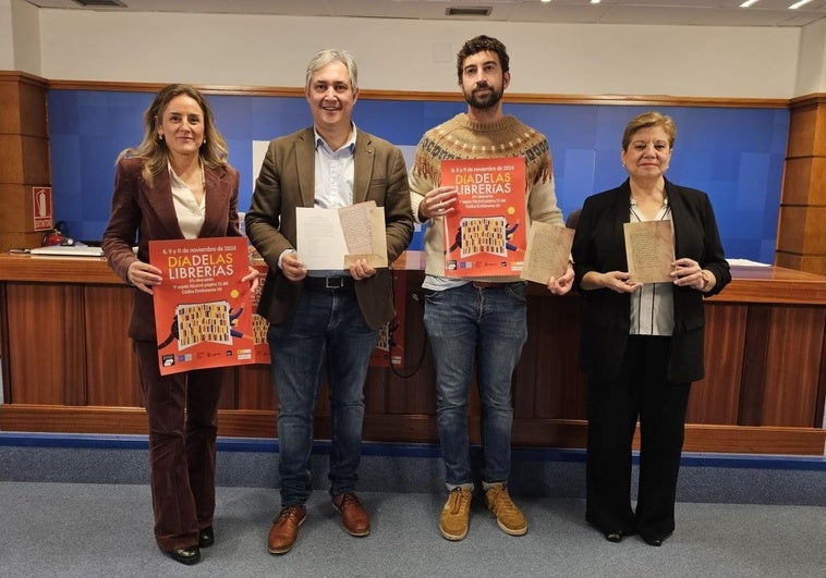 Adelaida Alútiz, José Luis Pérez Pastor, Diego Ochoa y Almudena Martínez, en la presentación de la iniciativa.