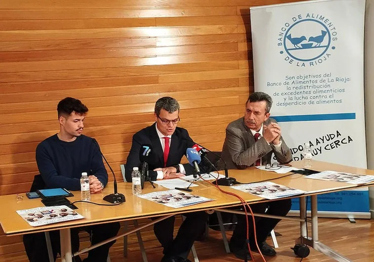 Daniel Barrón, junto con Juan Carlos Fernández y José Manuel Pascual Salcedo, en la presentación de la Gran Recogida del Banco de Alimentos de La Rioja.