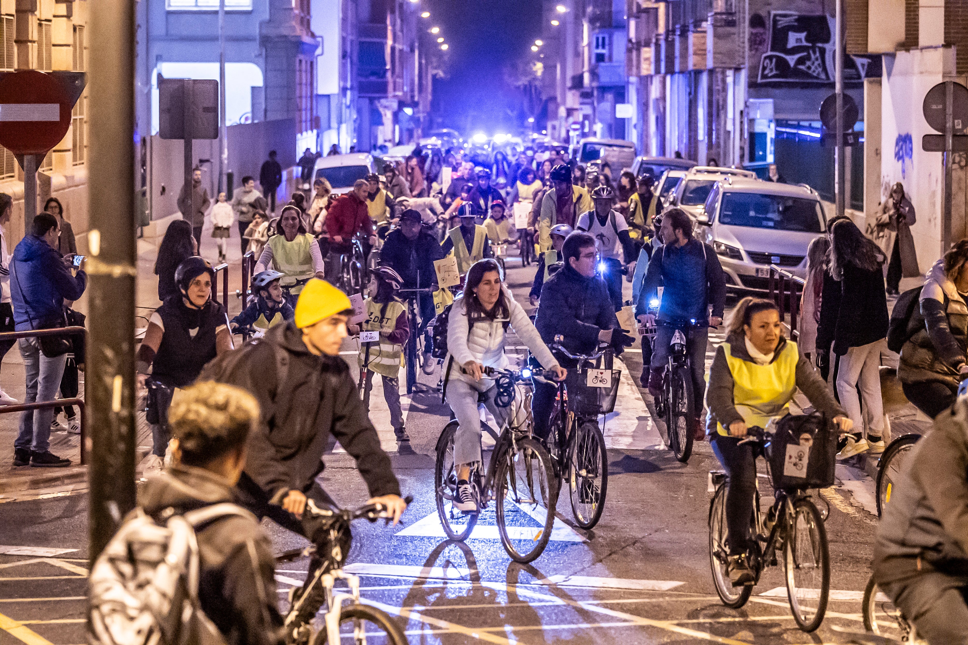 Los niños quieren ir en bici con seguridad a clase