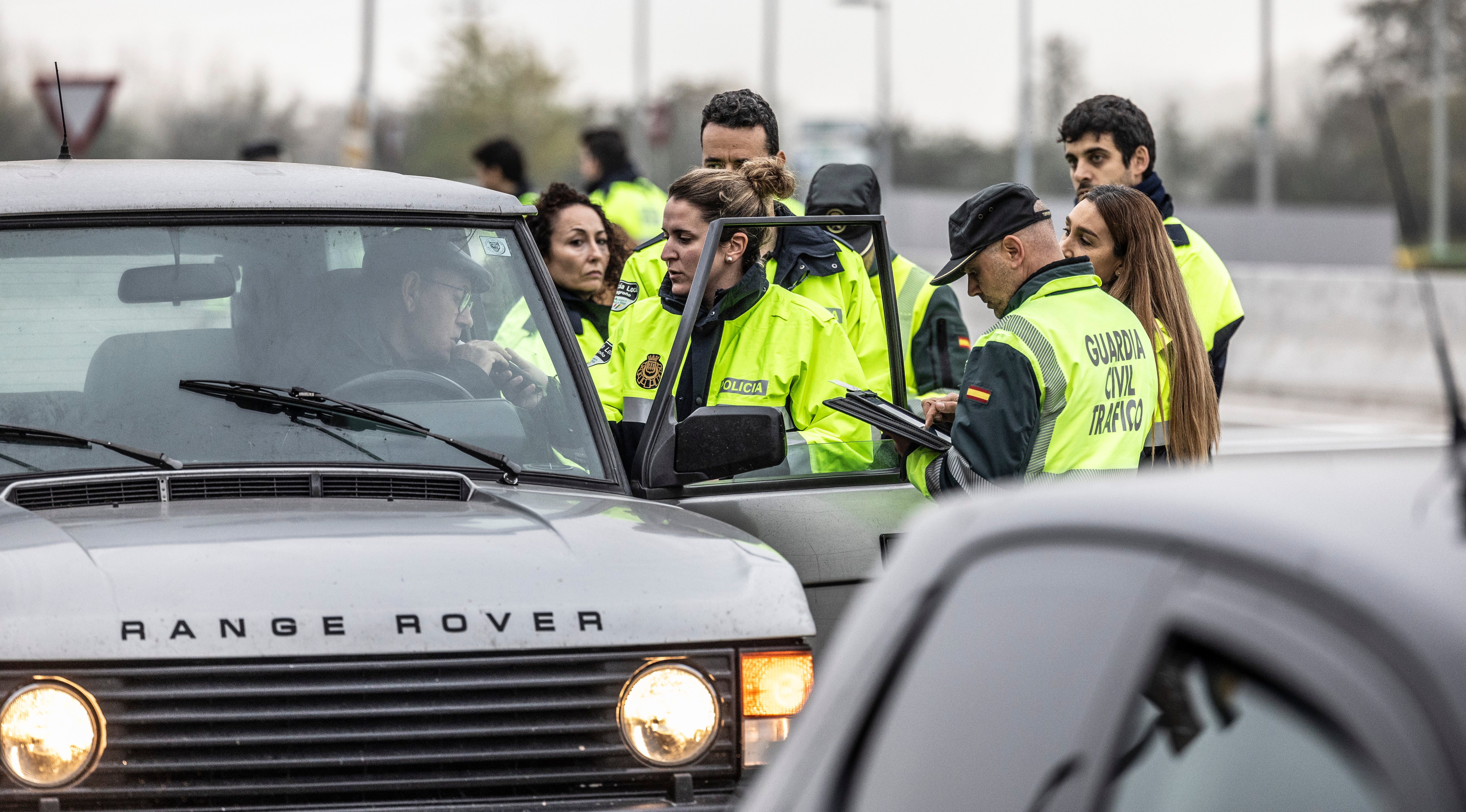 45 policías locales comienzan sus prácticas en controles de alcohol y drogas