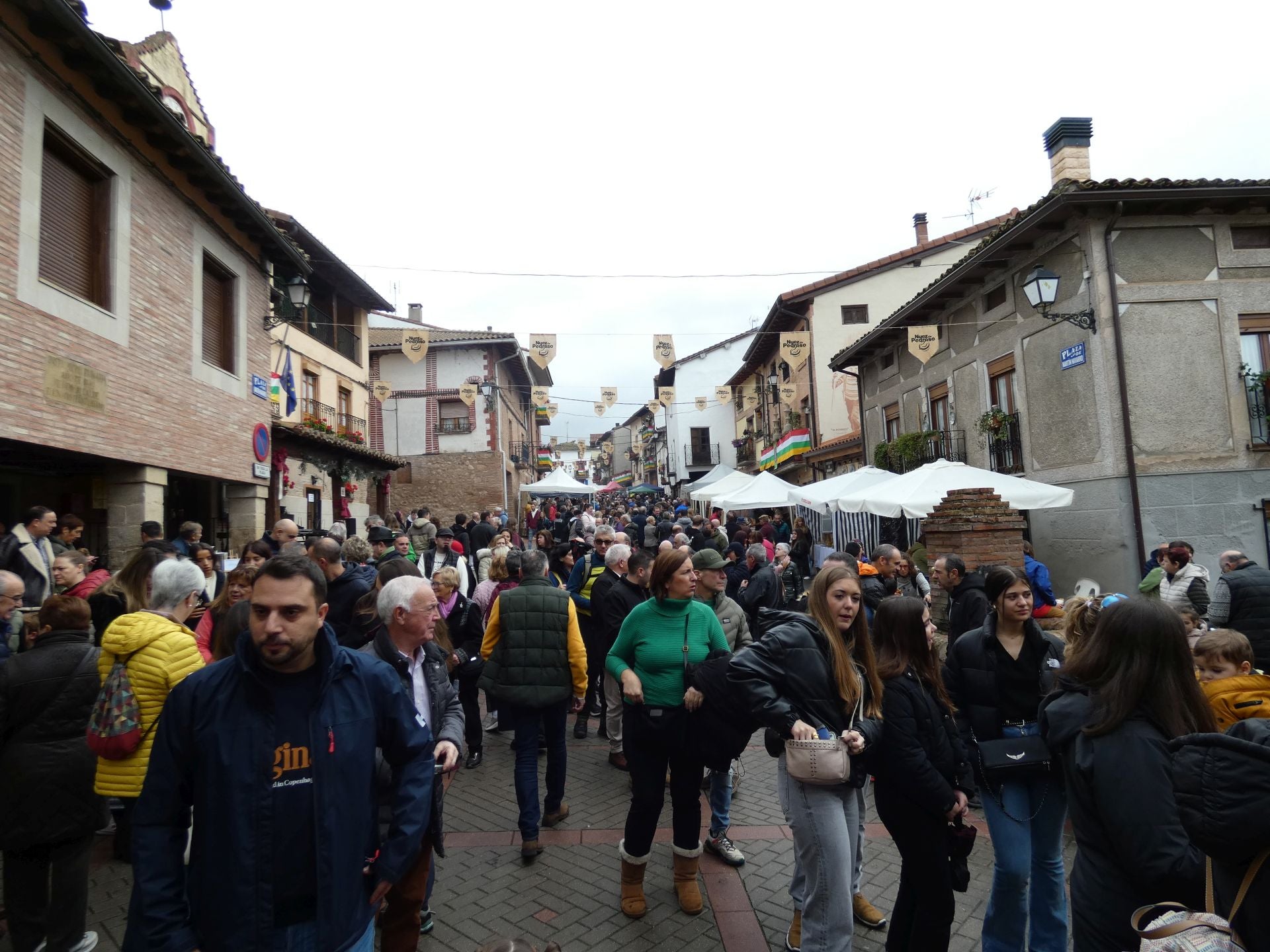 Feria de la Nuez de Pedroso