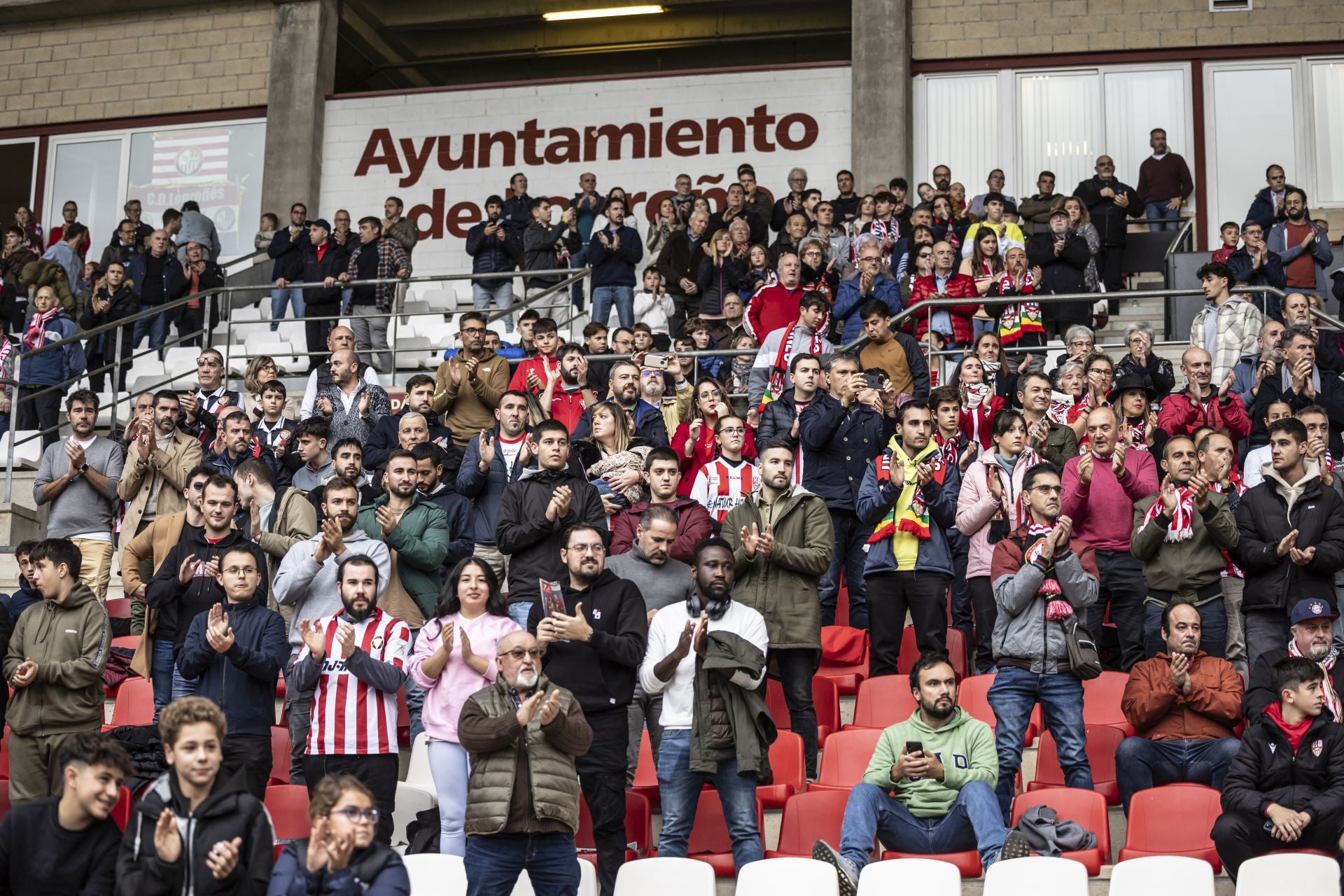 El partido SD Logroñés-UD Logroñés