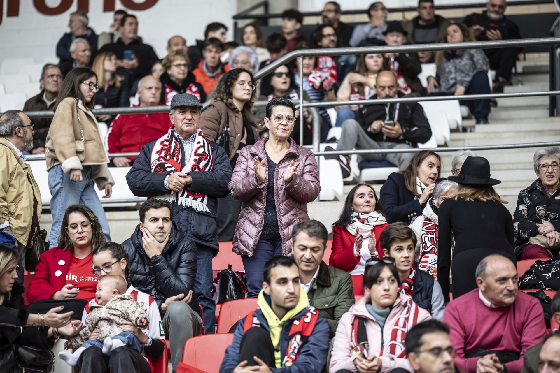 El partido SD Logroñés-UD Logroñés