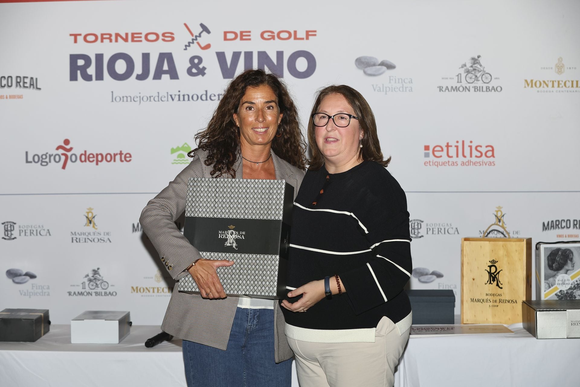 La entrega de premios del torneo Marqués de Reinosa