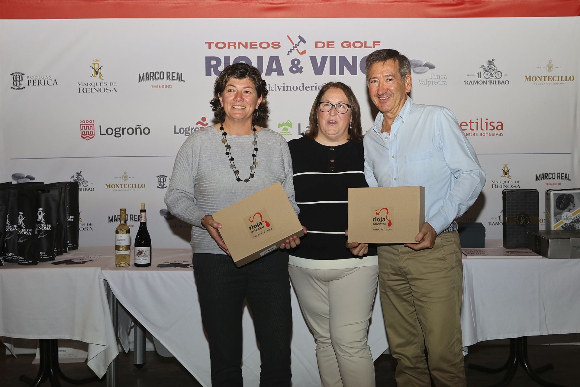 La entrega de premios del torneo Marqués de Reinosa