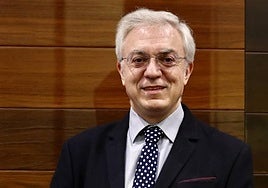 Javier Moreno Luzón, en el centro cultural Gran Vía, antes de su conferencia en Logroño