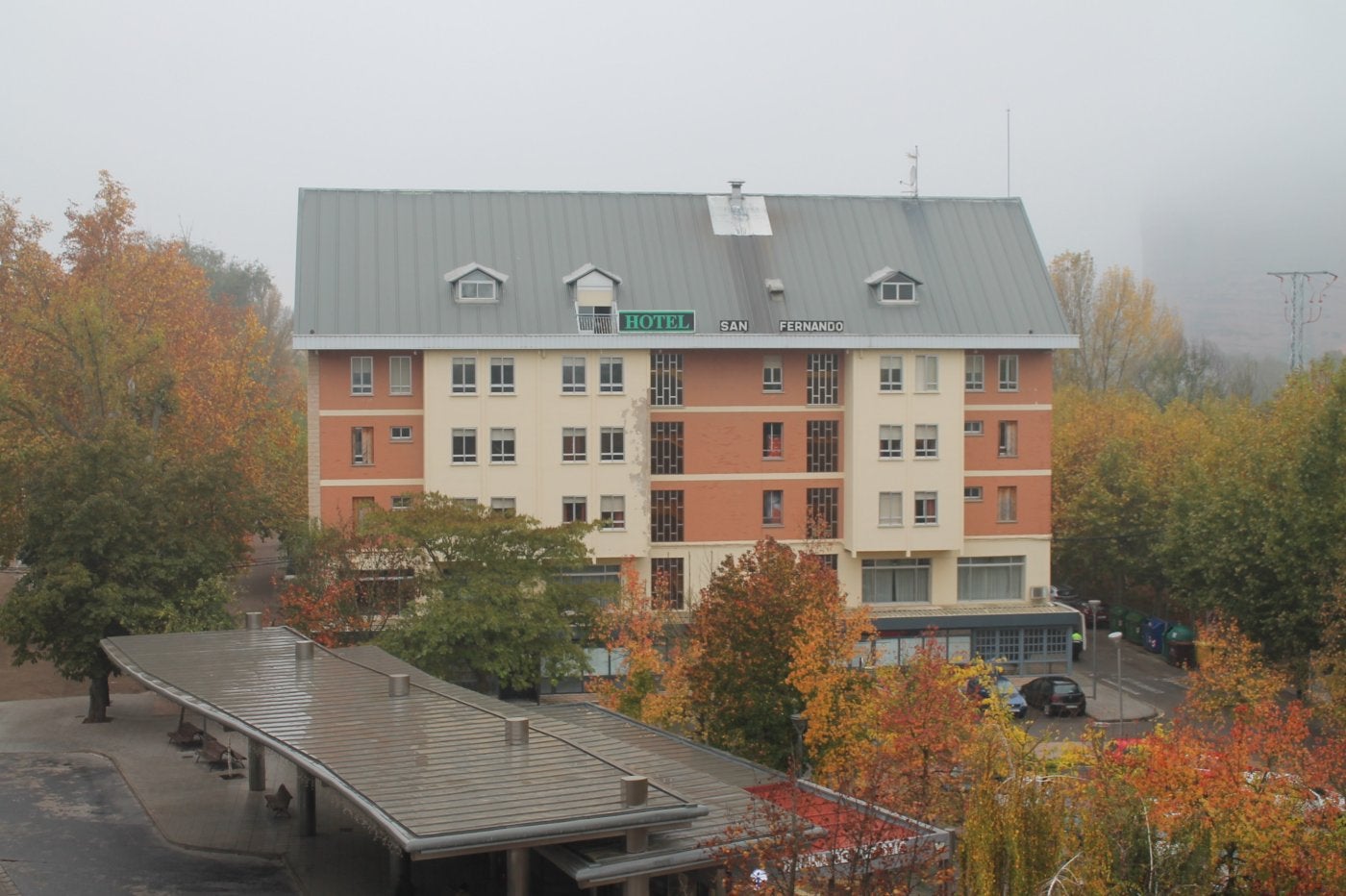 Vista exterior del establecimiento ubicado en el paseo San Julián, que aún está pendiente de una nueva capa de pintura.