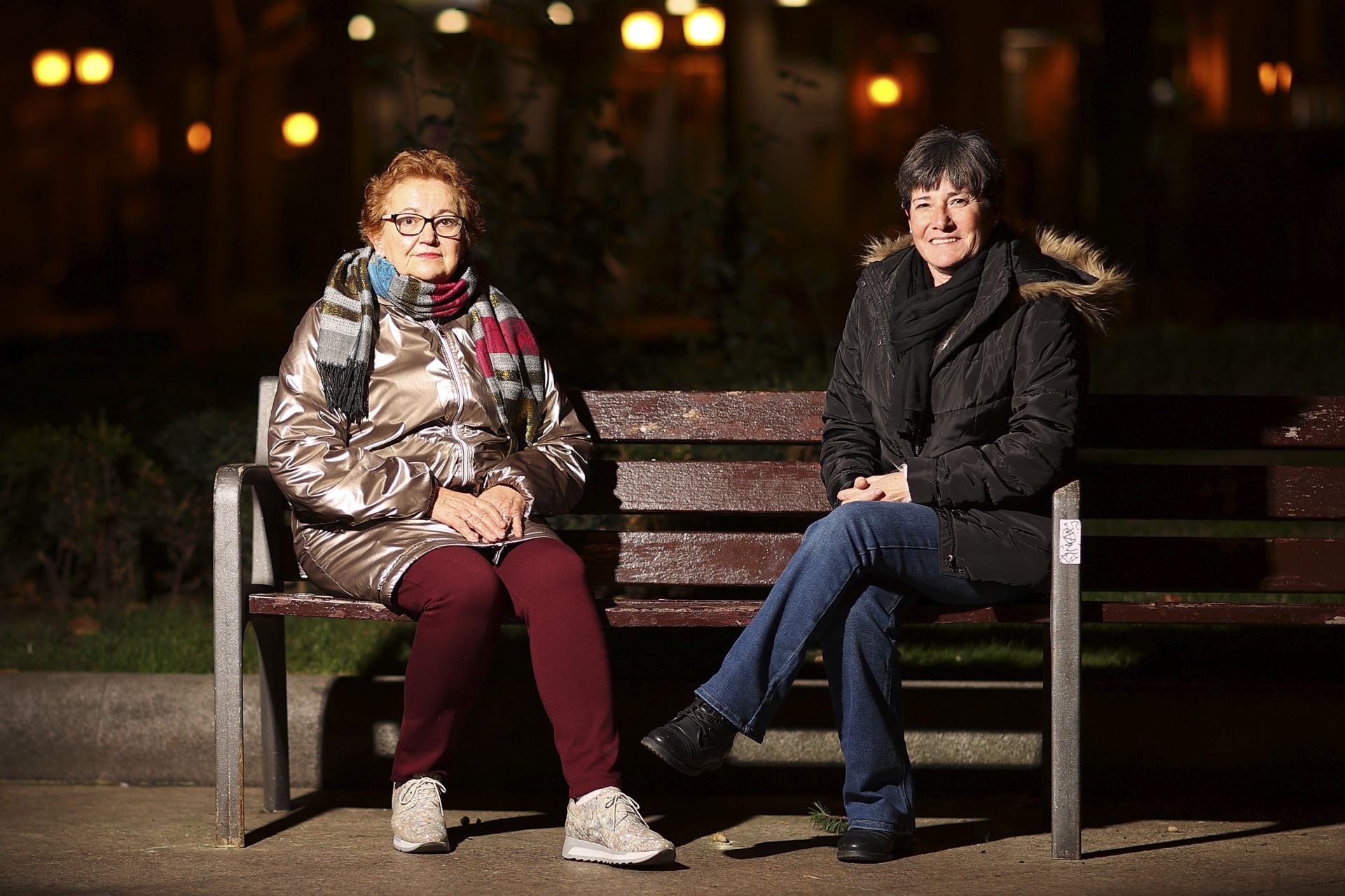 Rosalina Robledo y Soledad Pastor posan juntas en El Espolón logroñés.