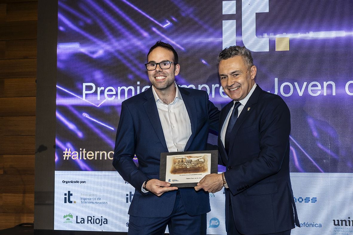 La Asociación de Ingenieros de Telecomunicaciones celebra su noche
