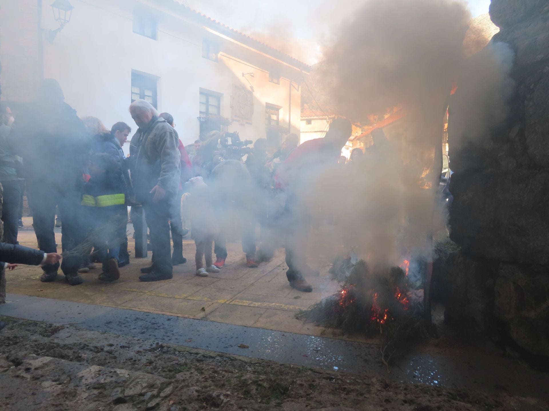 Las imágenes de la Procesión del Humo de Arnedillo