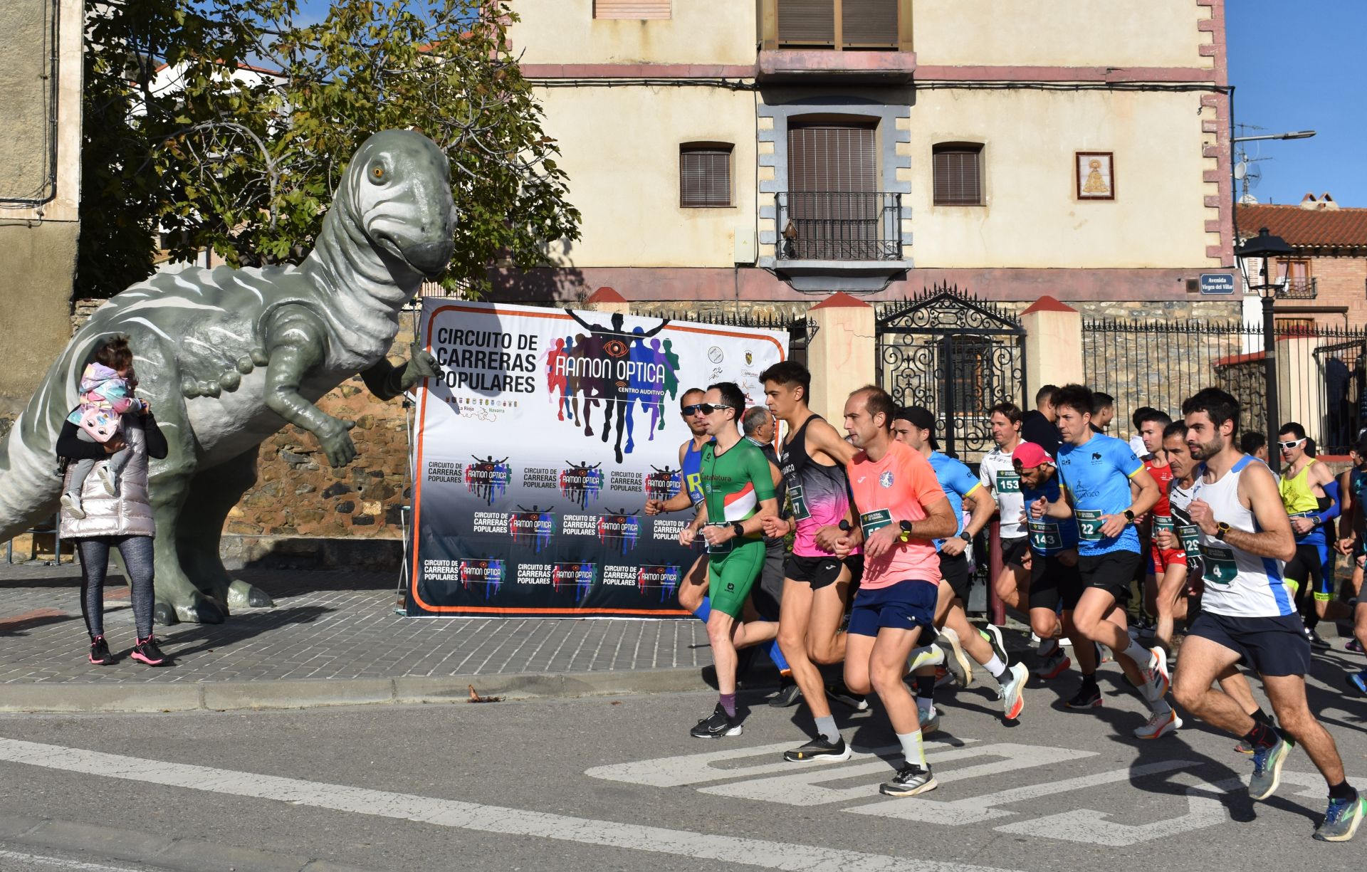 Las imágenes de la XI carrera Entre Dinosaurios Villa de Igea