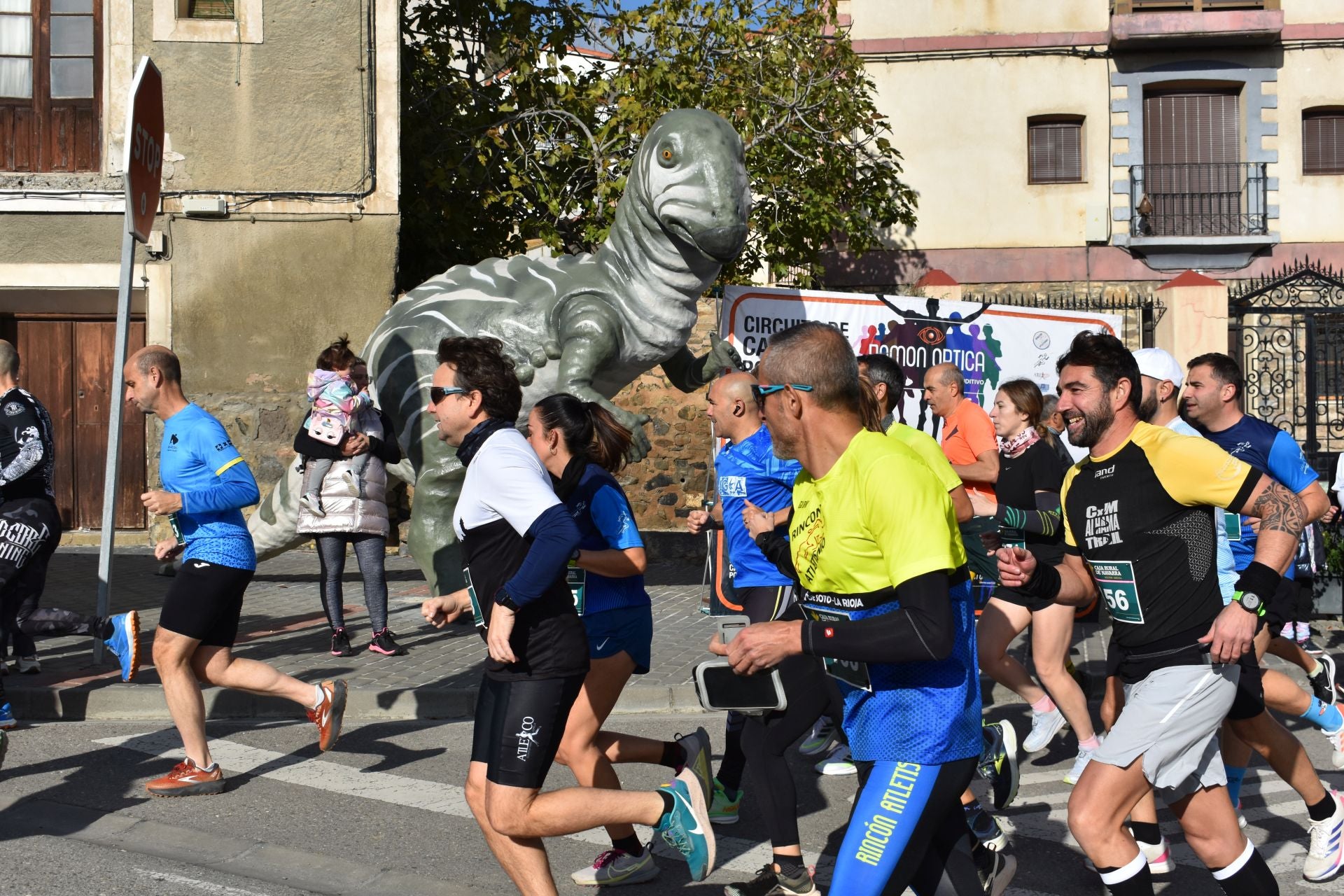 Las imágenes de la XI carrera Entre Dinosaurios Villa de Igea