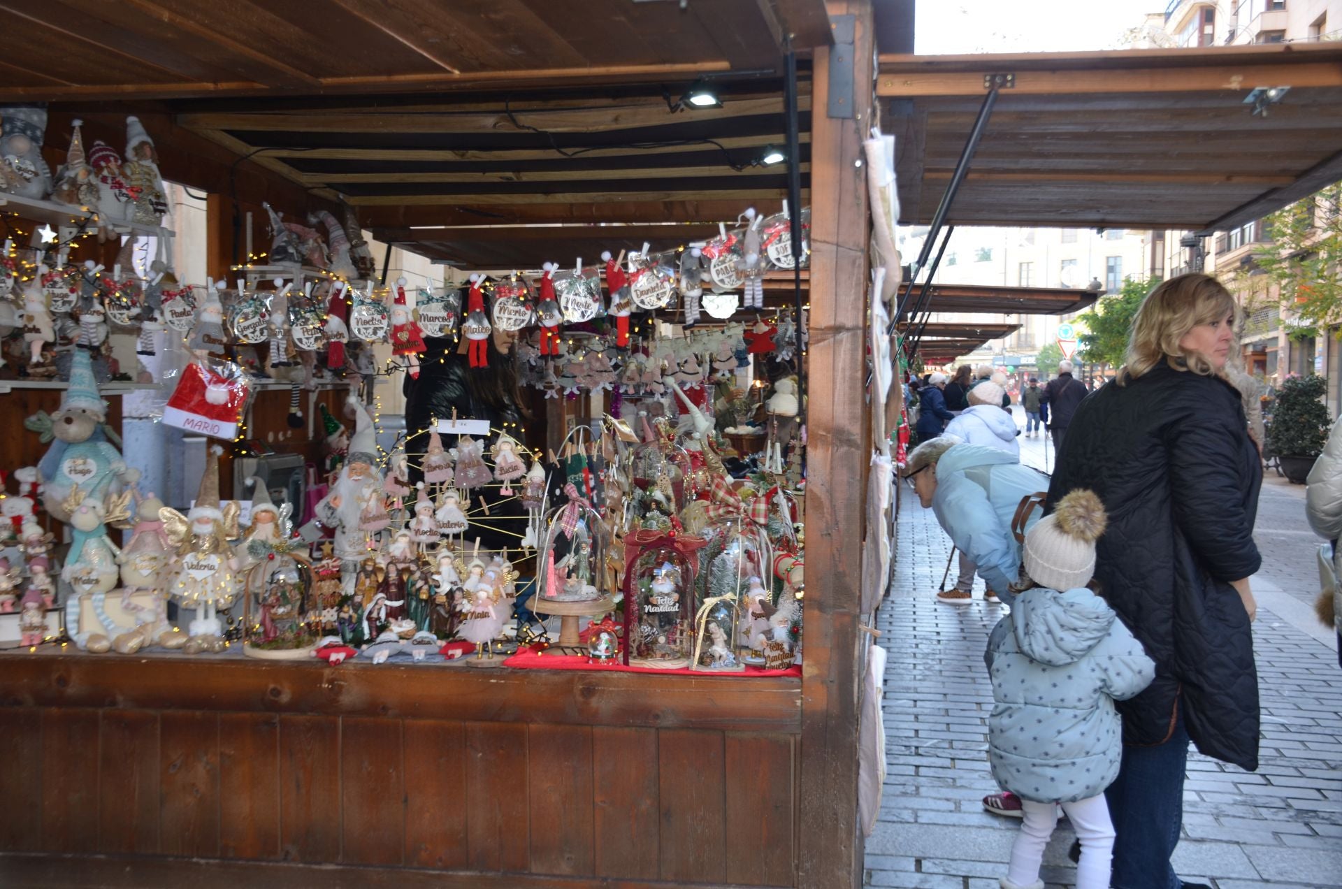 Mañana de mercado navideño en Calahorra