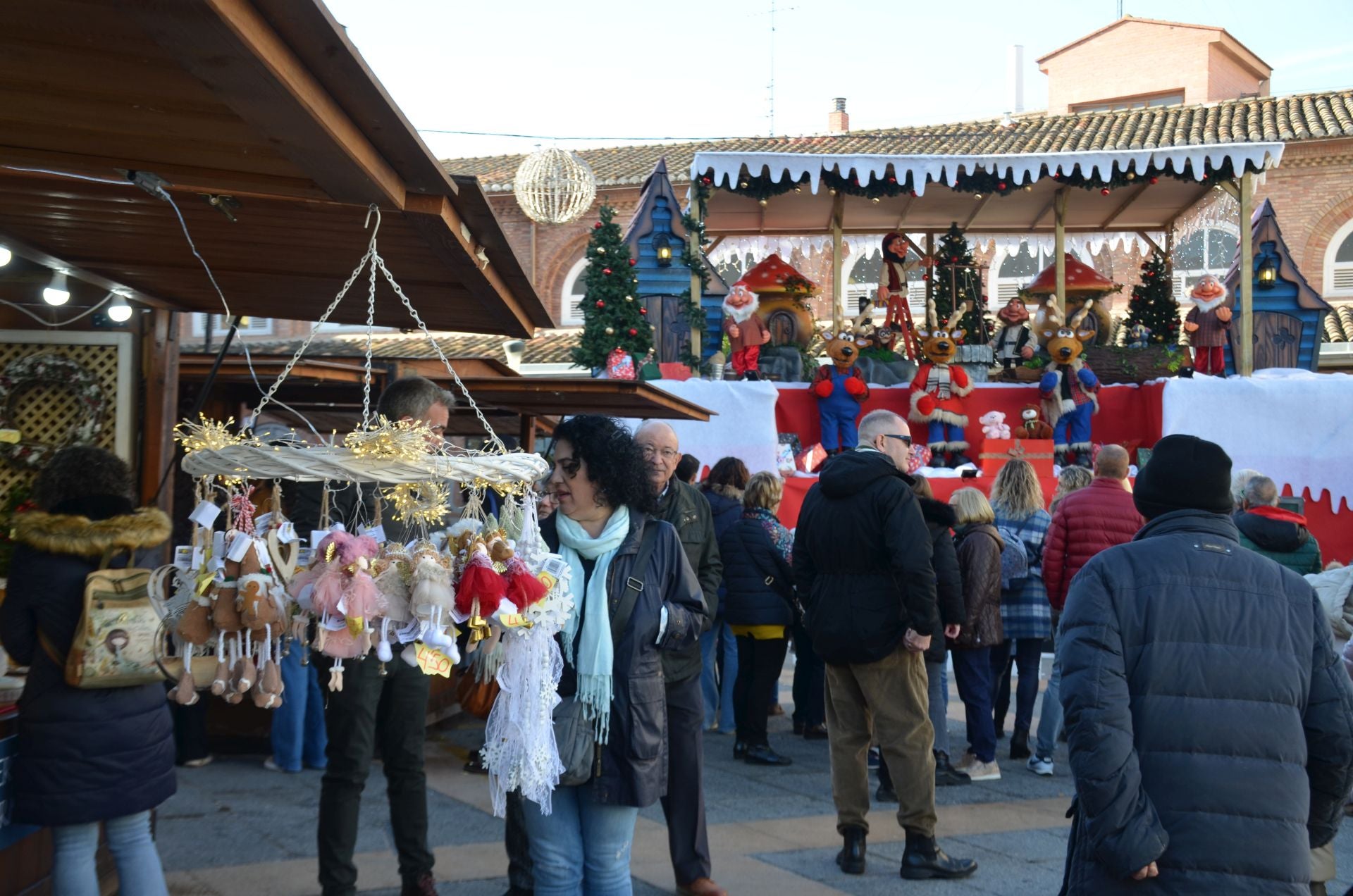 Mañana de mercado navideño en Calahorra