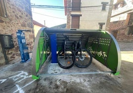 Las bicicletas eléctricas de alquiler en El Rasillo.