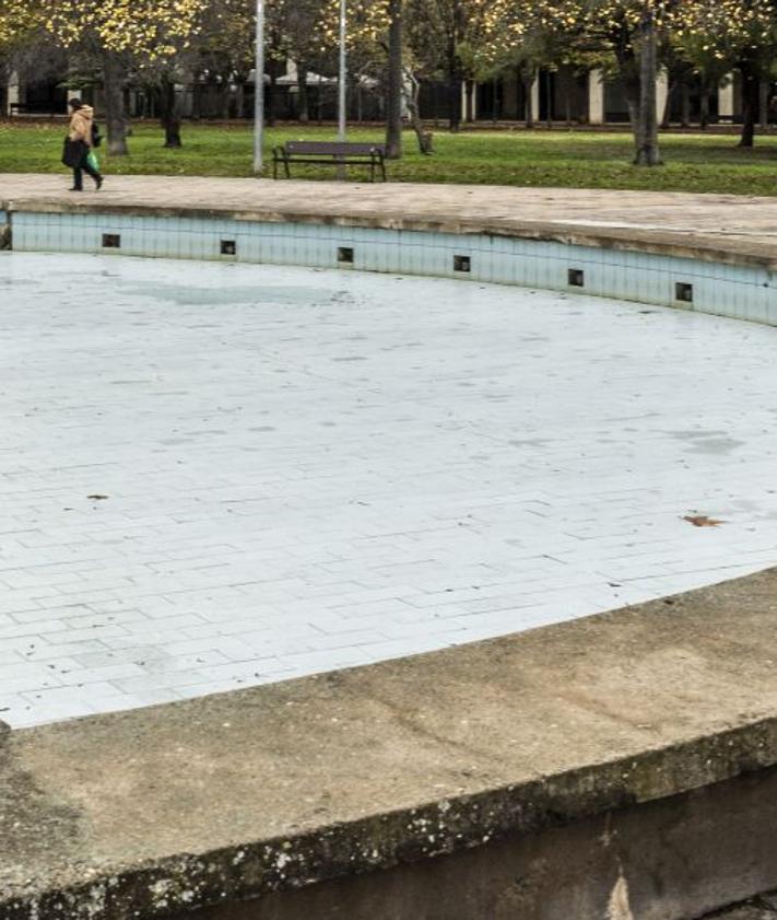 Imagen secundaria 2 - El Ayuntamiento de Logroño plantea una &#039;fuente seca&#039; que sustituya a la del parque de San Adrián