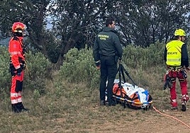 Operación de rescate del ciclista accidentado este martes.