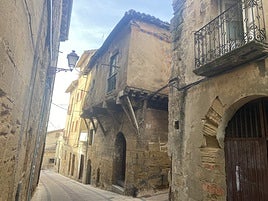 Fachada del edificio en la calle Costanilla, 4.