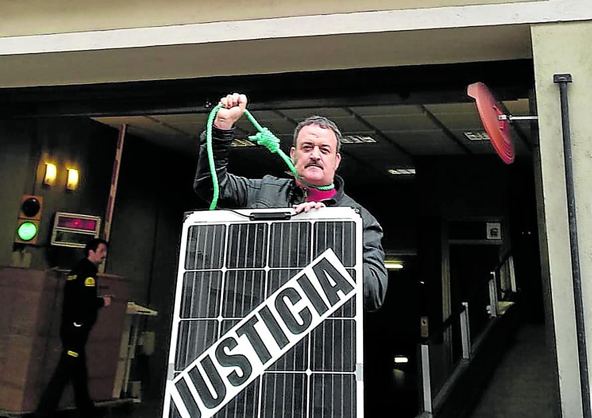 César Vea, con la soga al cuello, reclamando a Pedro Sánchez que cumpla su compromiso.