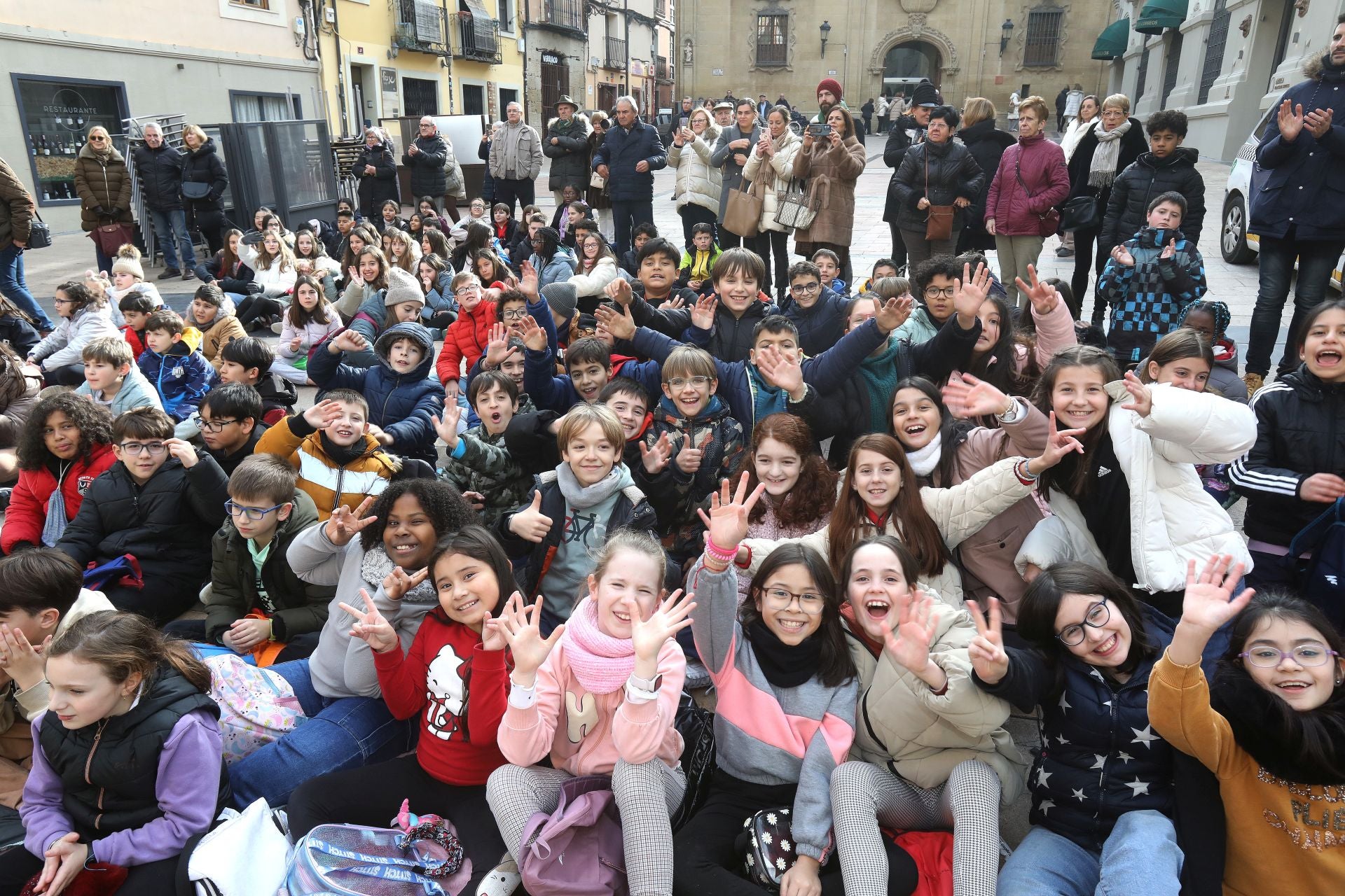La procesión de la Virgen de la Esperanza, en imágenes