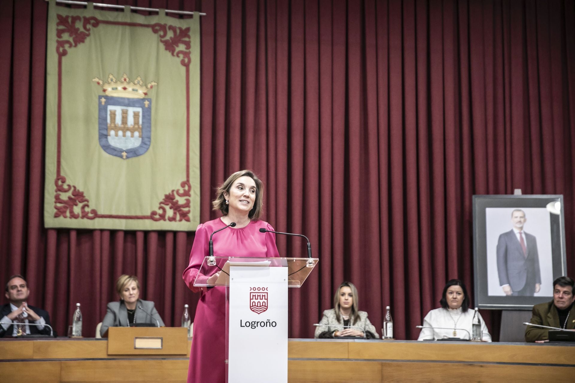 La entrega de la medalla de oro a cuatro exalcaldes de Logroño, en imágenes