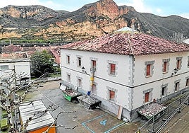Obras en la Casa de Cultura de Cervera del Río Alhama.