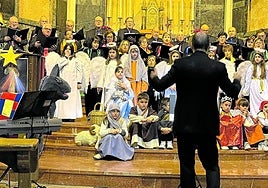 La Coral Najerense canta su tradicional pregón de Navidad