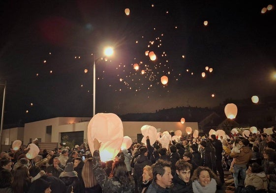 Suelta de farolillos de este viernes en Fuenmayor