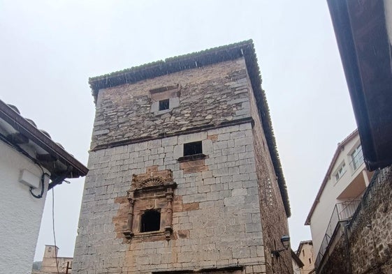 La Casa Grande de Ortigosa de Cameros, del siglo XVI y sin ningún uso desde entonces.