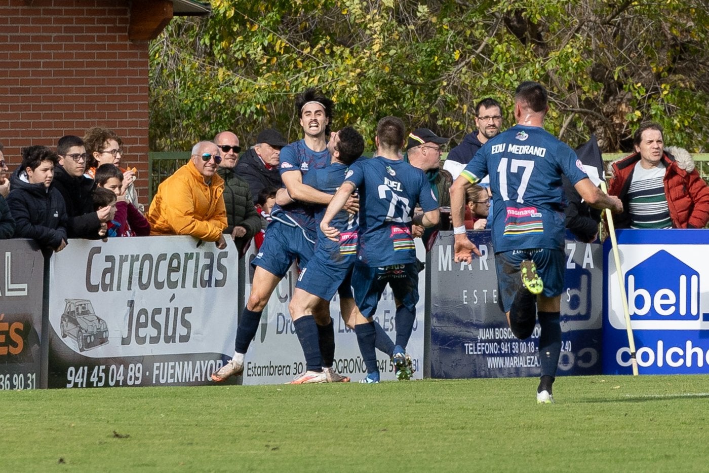 Cada gol del Anguiano es una fiesta en la localidad serrana.