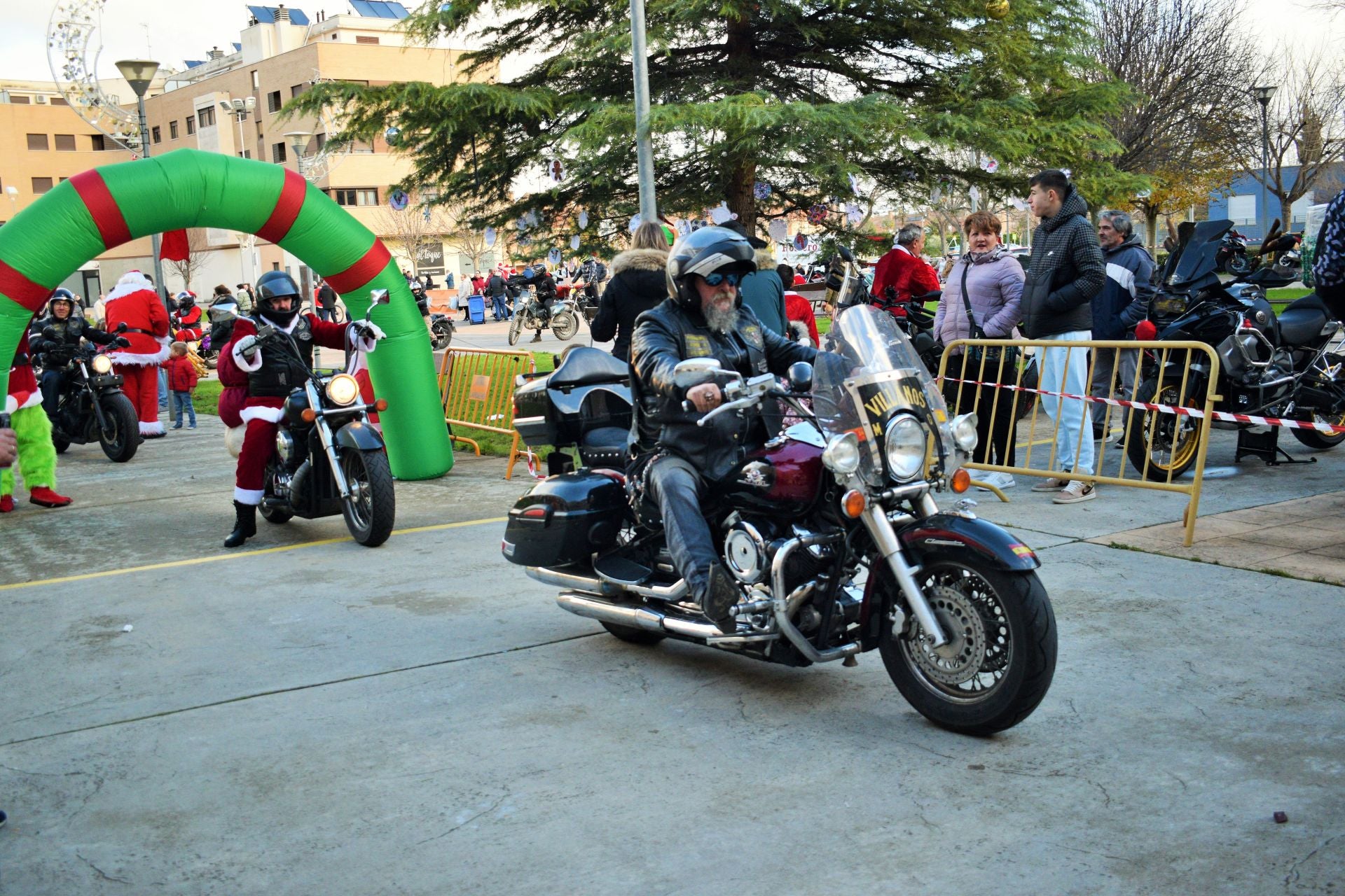 La llegada de Papá Noel en moto a Entre Ríos, en imágenes