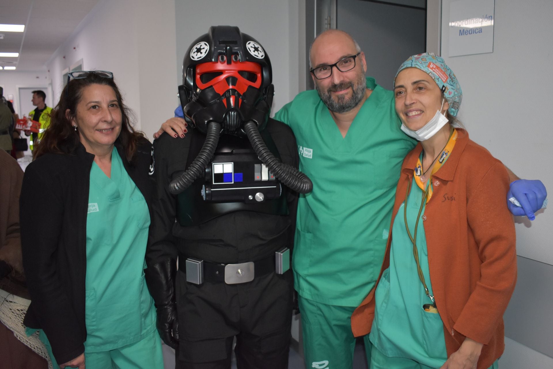 Los personajes de Star Wars visitan el Hospital de Calahorra