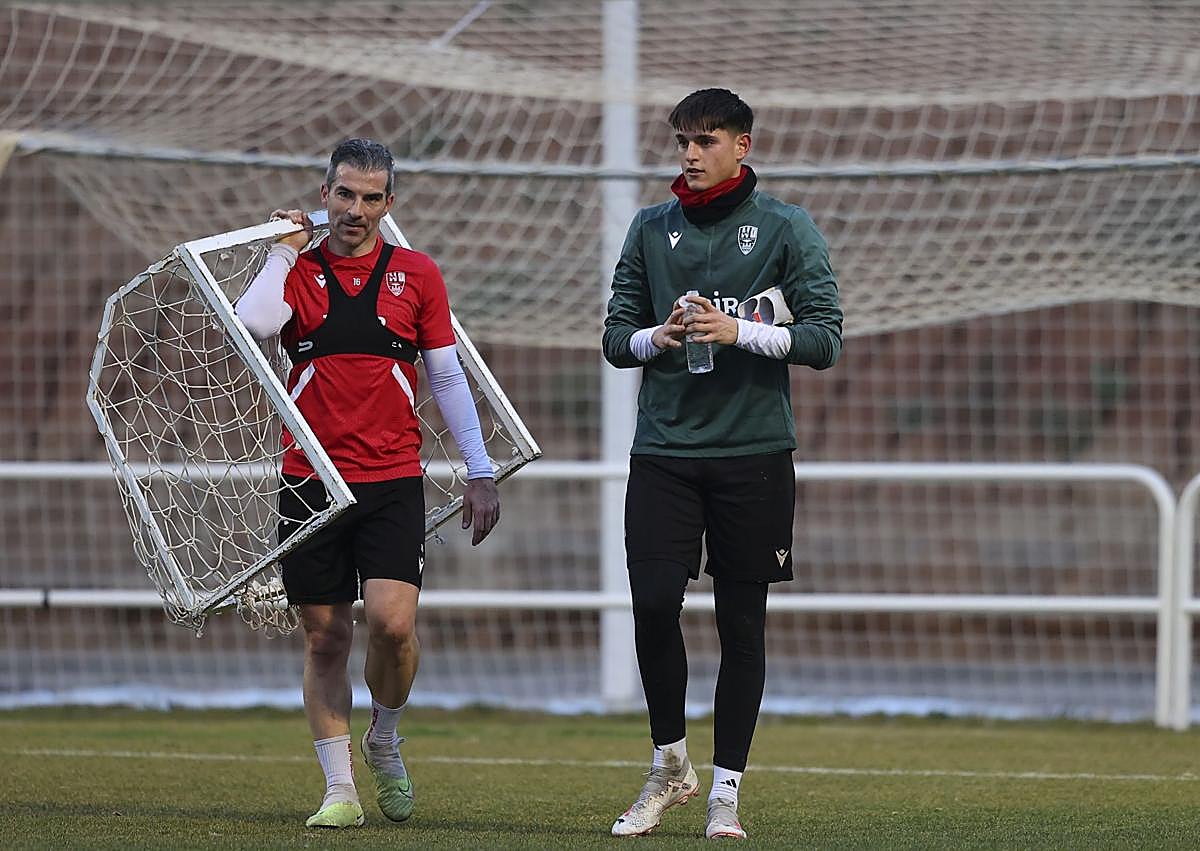 Imagen secundaria 1 - La UD Logroñés inicia la cuenta atrás al sábado