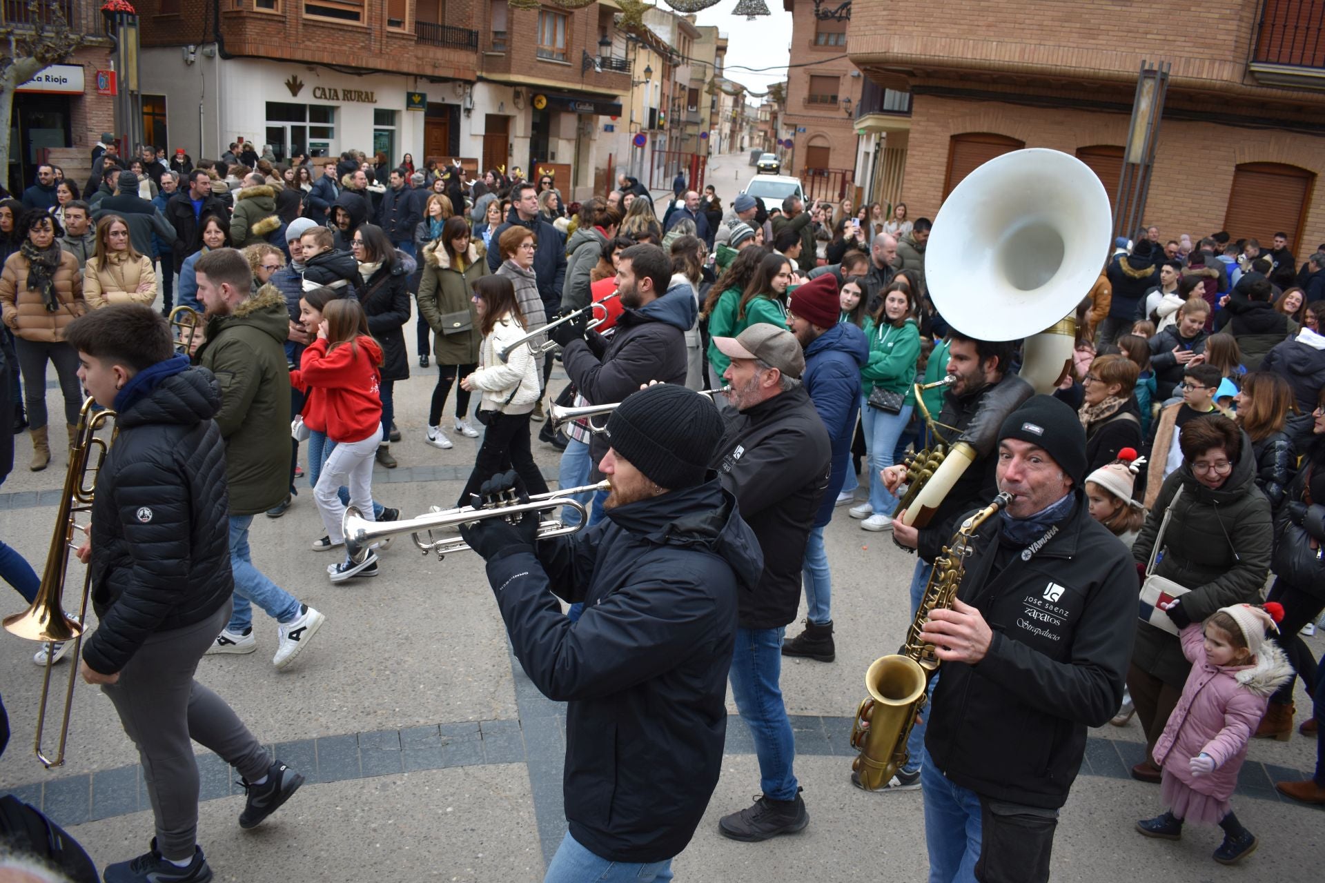Aldeanueva lanza el cohete de las fiestas de invierno