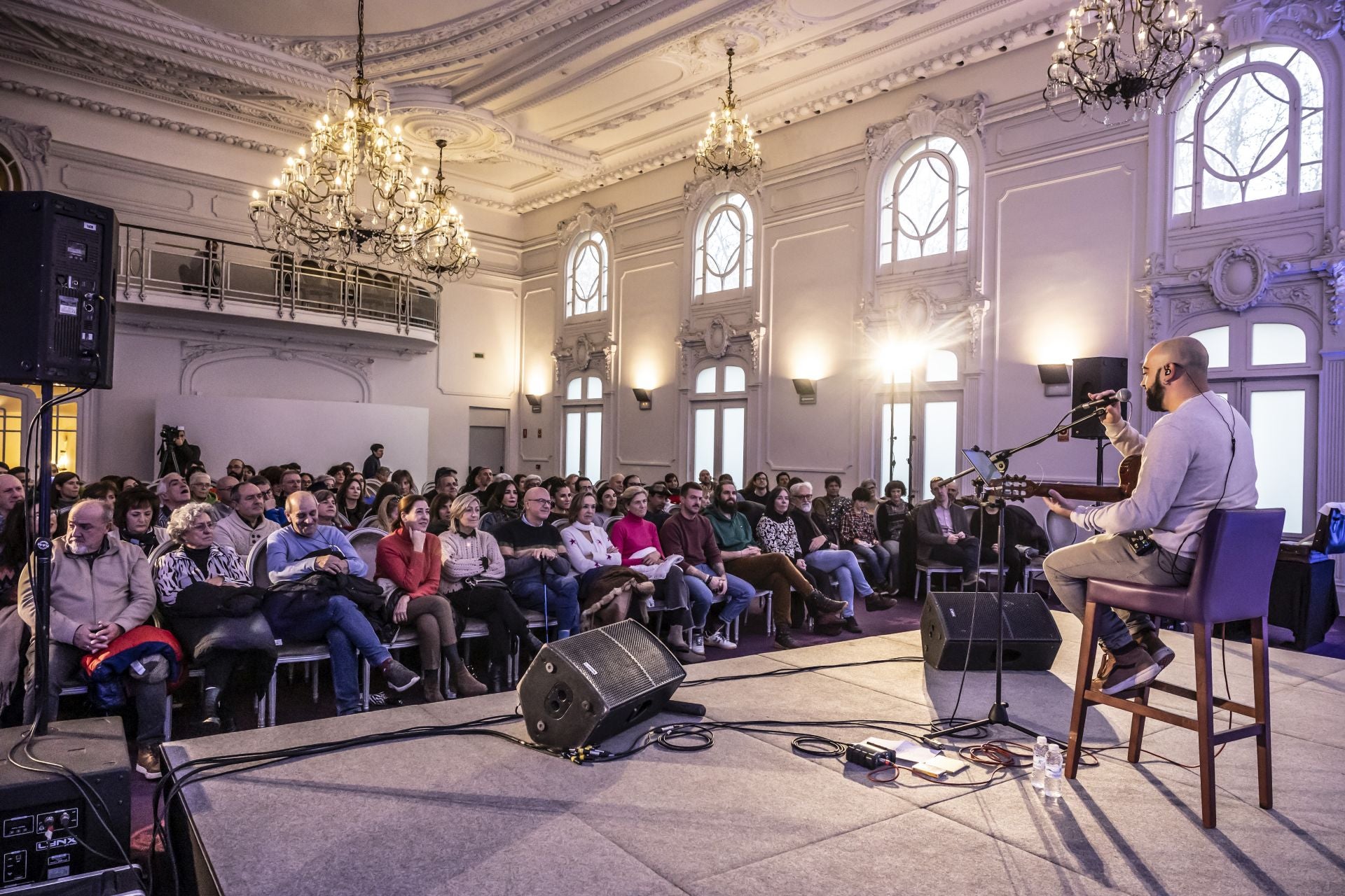 El flamenco de José Carlos Escobar, en el primer Café Cantante