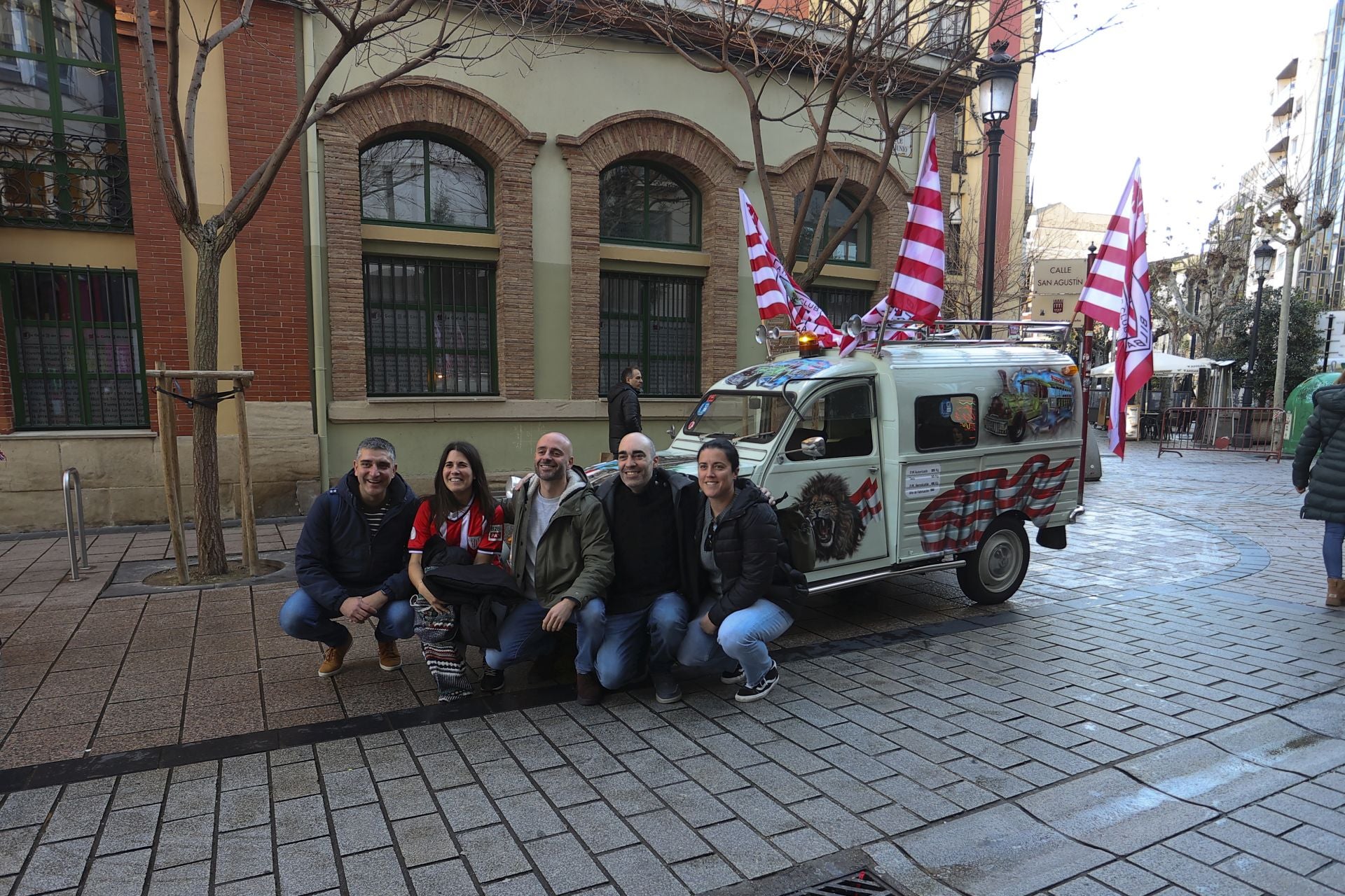 El ambiente en Laurel antes del partido entre UDL y Athletic
