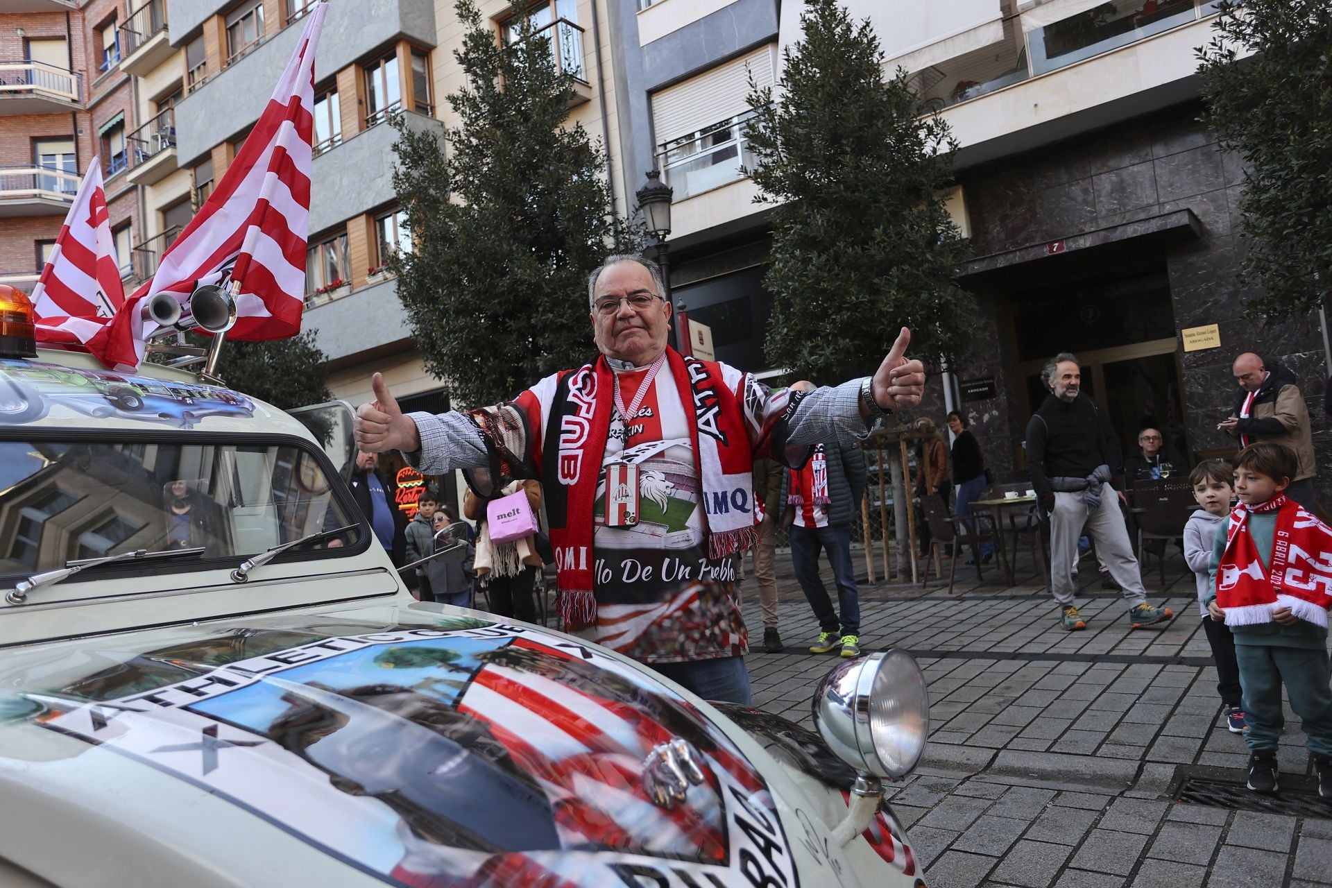 El ambiente en Laurel antes del partido entre UDL y Athletic