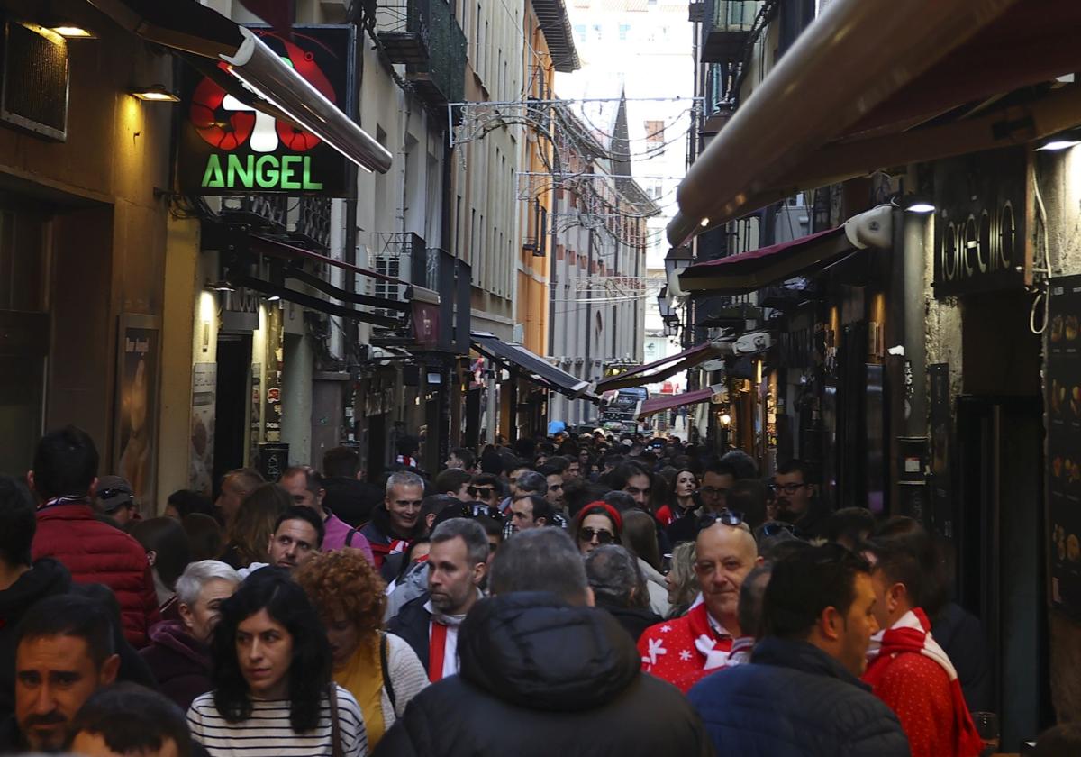 El ambiente en Laurel antes del partido entre UDL y Athletic