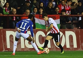 Beñat y Djaló, en un momento del partido.