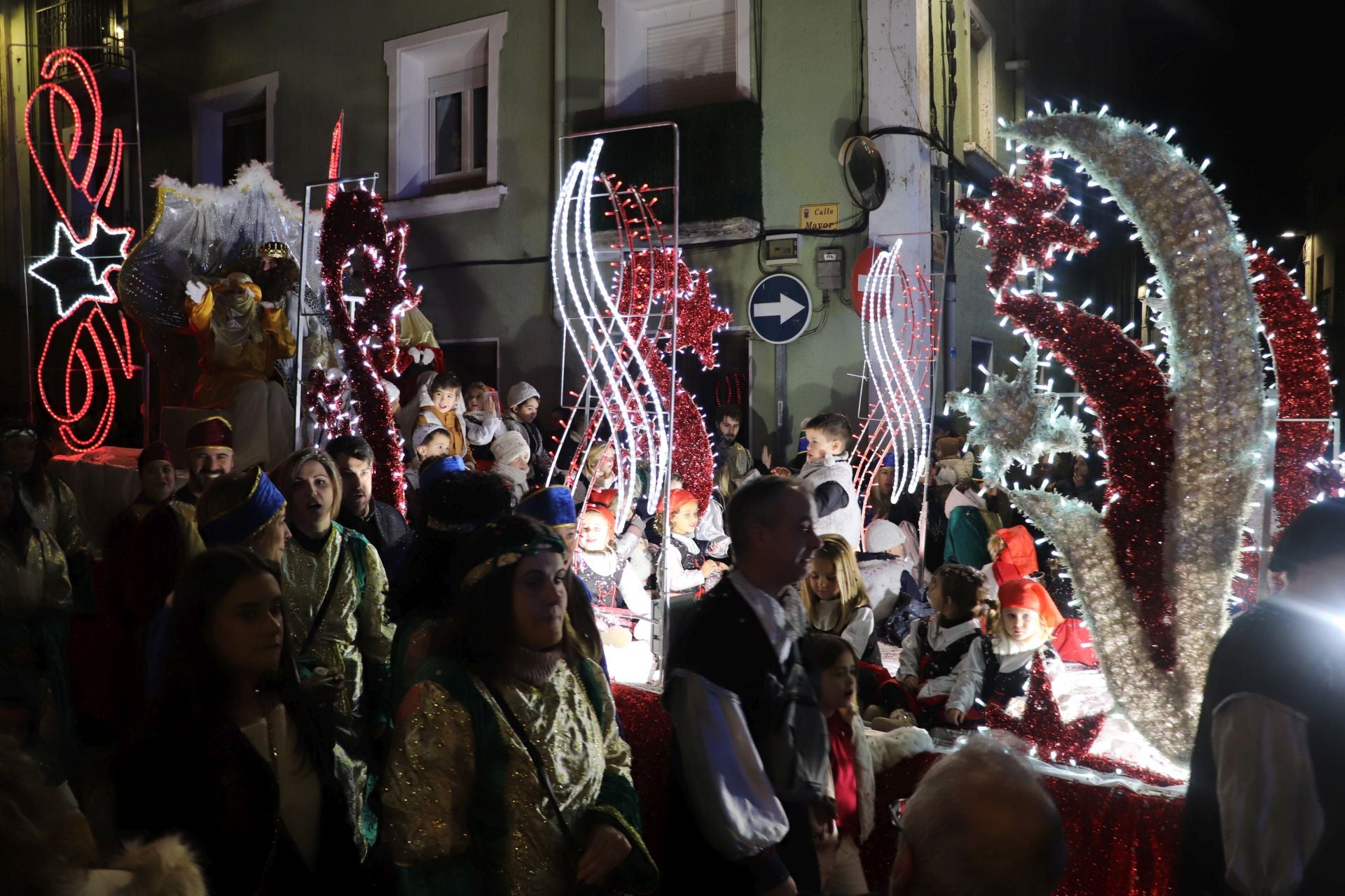 En la ciudad de las cigüeñas se vivió la cabalgata con gran emoción.