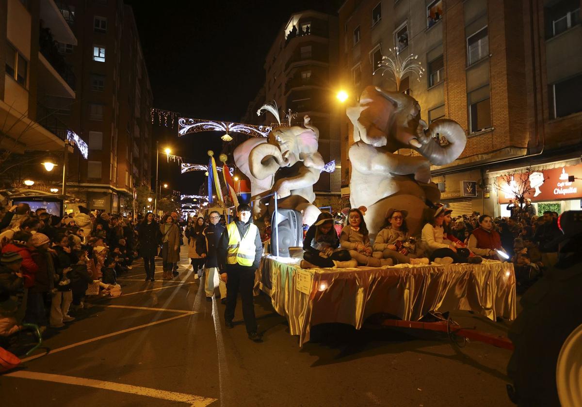 Las imágenes de la cabalgata por las calles de Logroño