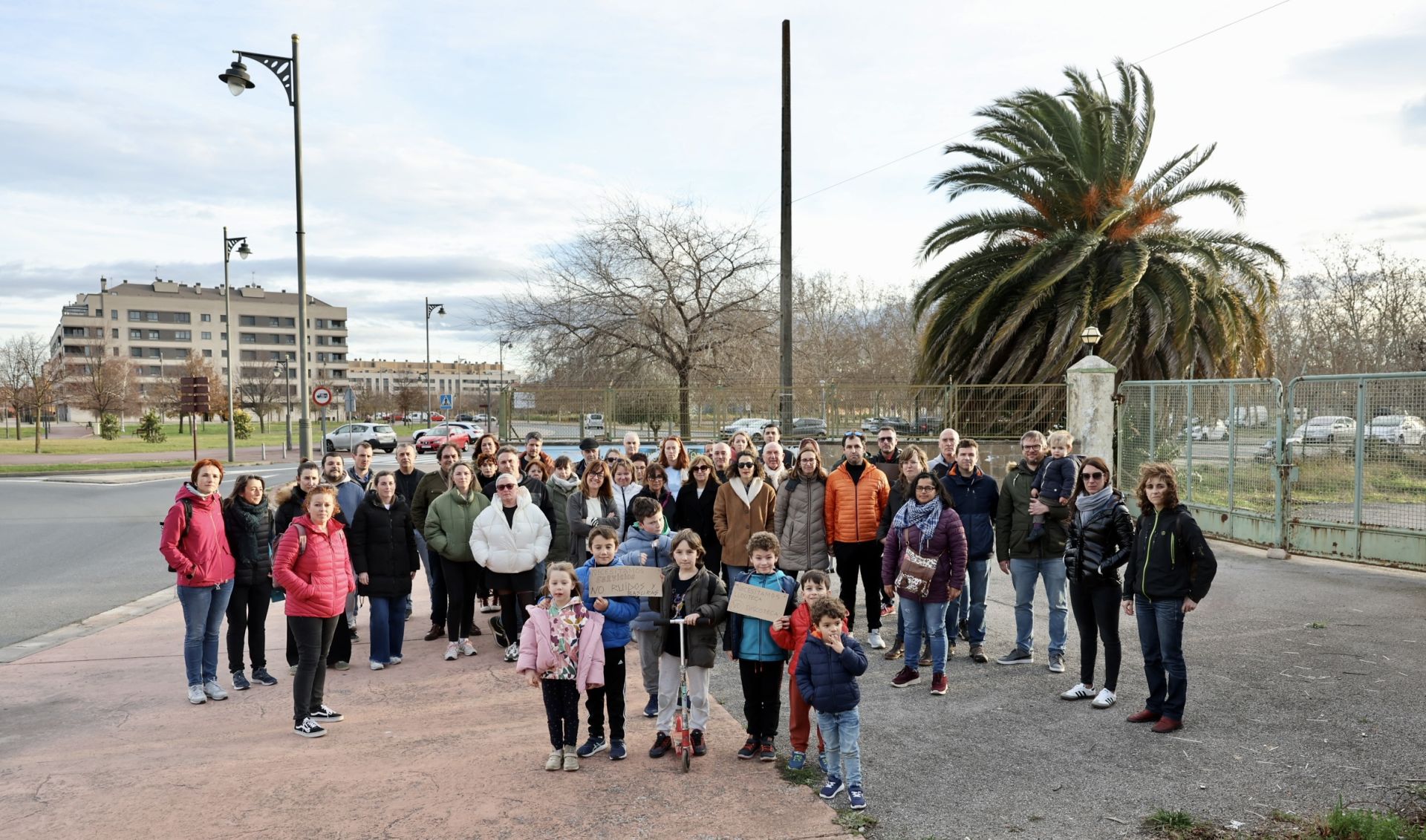 Los vecinos del Campillo muestran su rechazo al espacio para macroconciertos